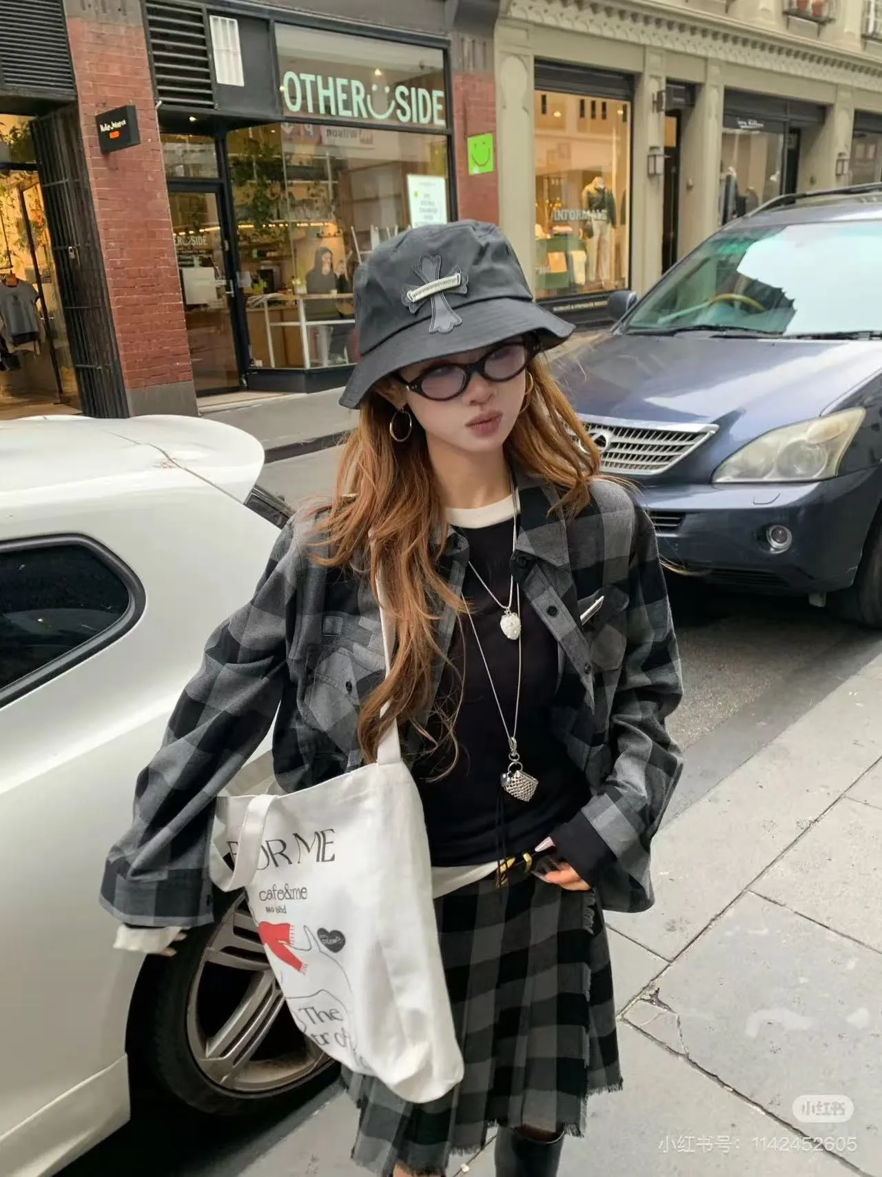 Hot single style high version Crow Heart bucket hat